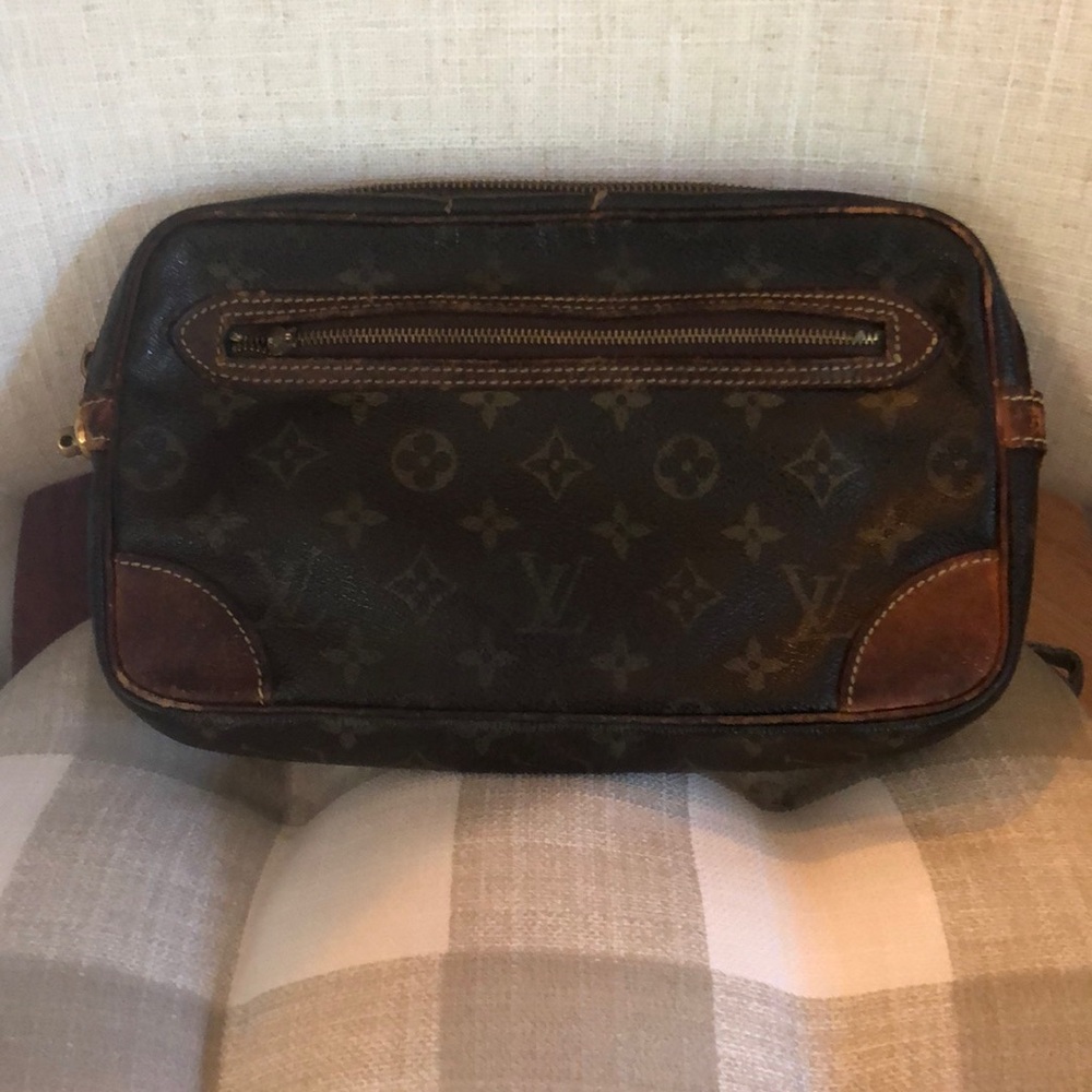 Louis Vuitton Marley Dragonne Clutch